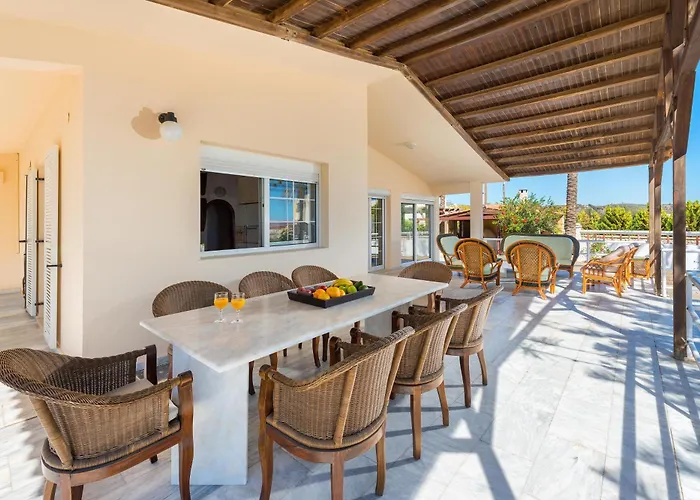 Villa Maria Beachfront *