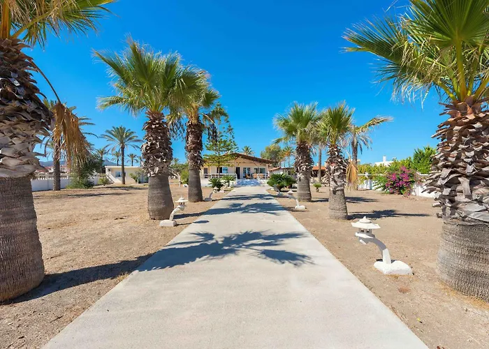 Villa Maria Beachfront