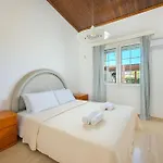 Villa Maria Beachfront *