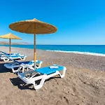 Villa Maria Beachfront