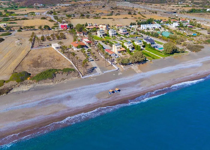 Maria Beachfront Vila